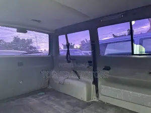 Volkswagen Transporter 2004 Green