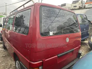 Volkswagen Transporter 2003 Red