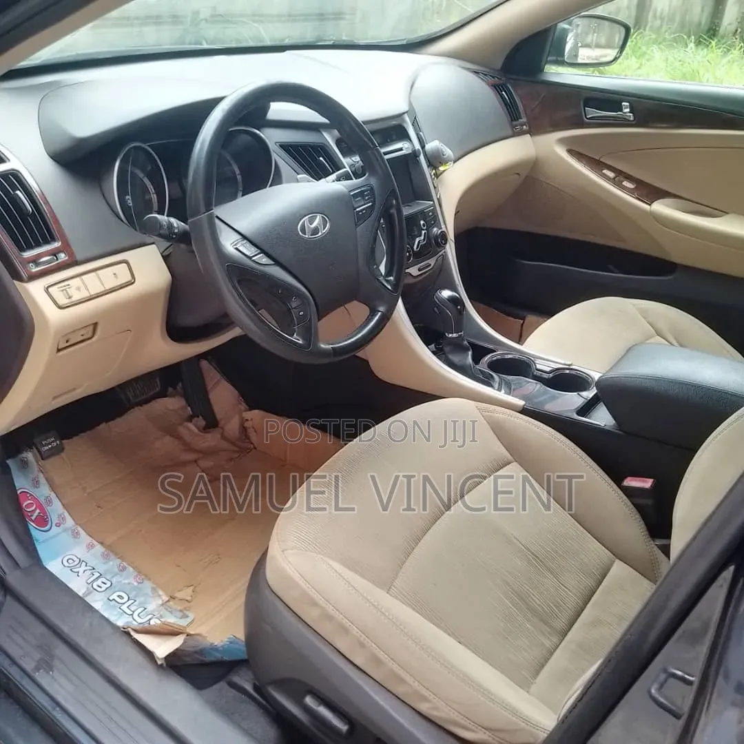 Hyundai Sonata 2012 Beige