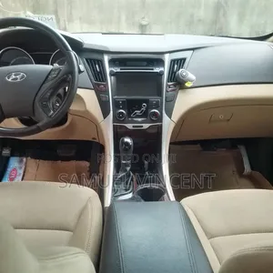 Hyundai Sonata 2012 Beige