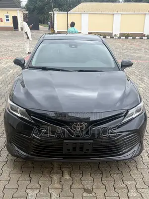 Toyota Camry LE FWD (2.5L 4cyl 8AM) 2018 Black