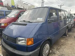 Volkswagen Transporter 2004 Blue
