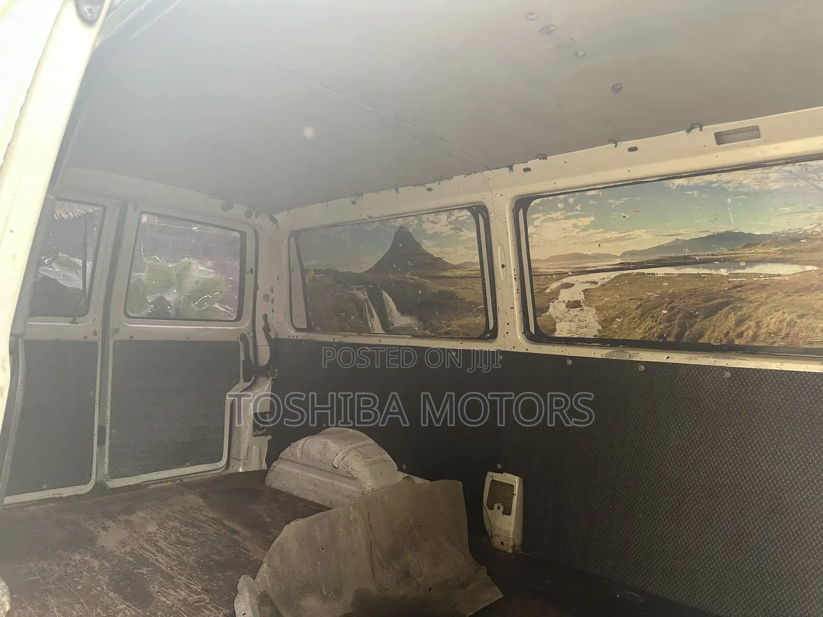 Volkswagen Transporter 2004 White