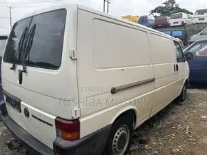 Volkswagen Transporter 2004 White