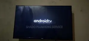 Royal 32” Smart TV