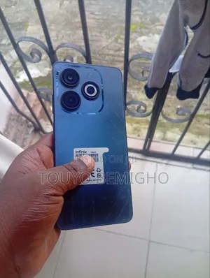 Infinix Smart 8 64 GB