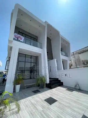 5bdrm Duplex in Ajah for sale