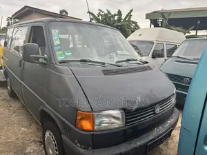 Volkswagen Transporter 2004 Grey