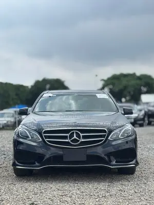Mercedes-Benz E350 Base 4Matic Sedan AWD (3.5L 6cyl 7A) 2014 Black