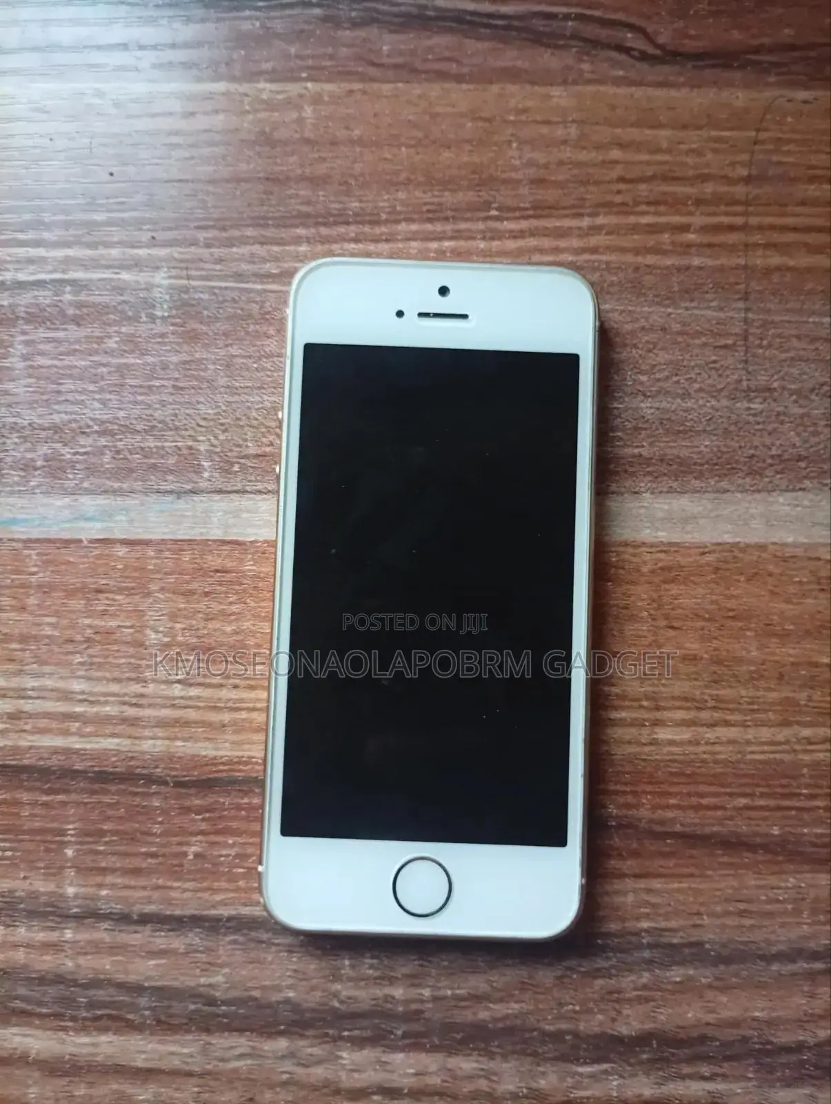 Apple iPhone 5s 16 GB Gold