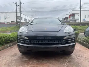 Porsche Cayenne S 2013 Black