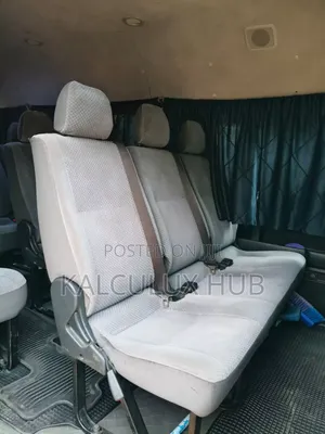 Executive Hummer 3 Bus for Official Outings.