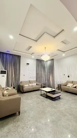 Furnished 3bdrm Apartment in Kolapo Ishola Gra., Akobo for rent