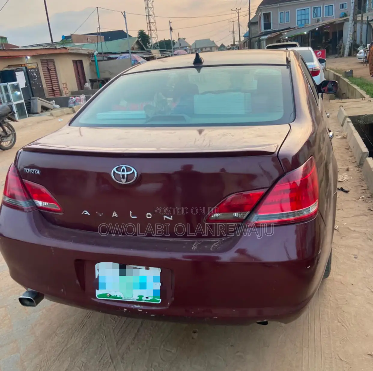 Toyota Avalon 2007 Red