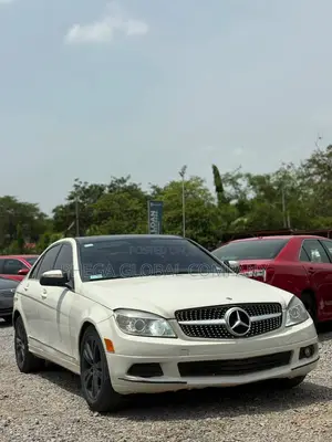 Mercedes-Benz C300 Luxury Sedan RWD (3.0L 6cyl 7A) 2008 White