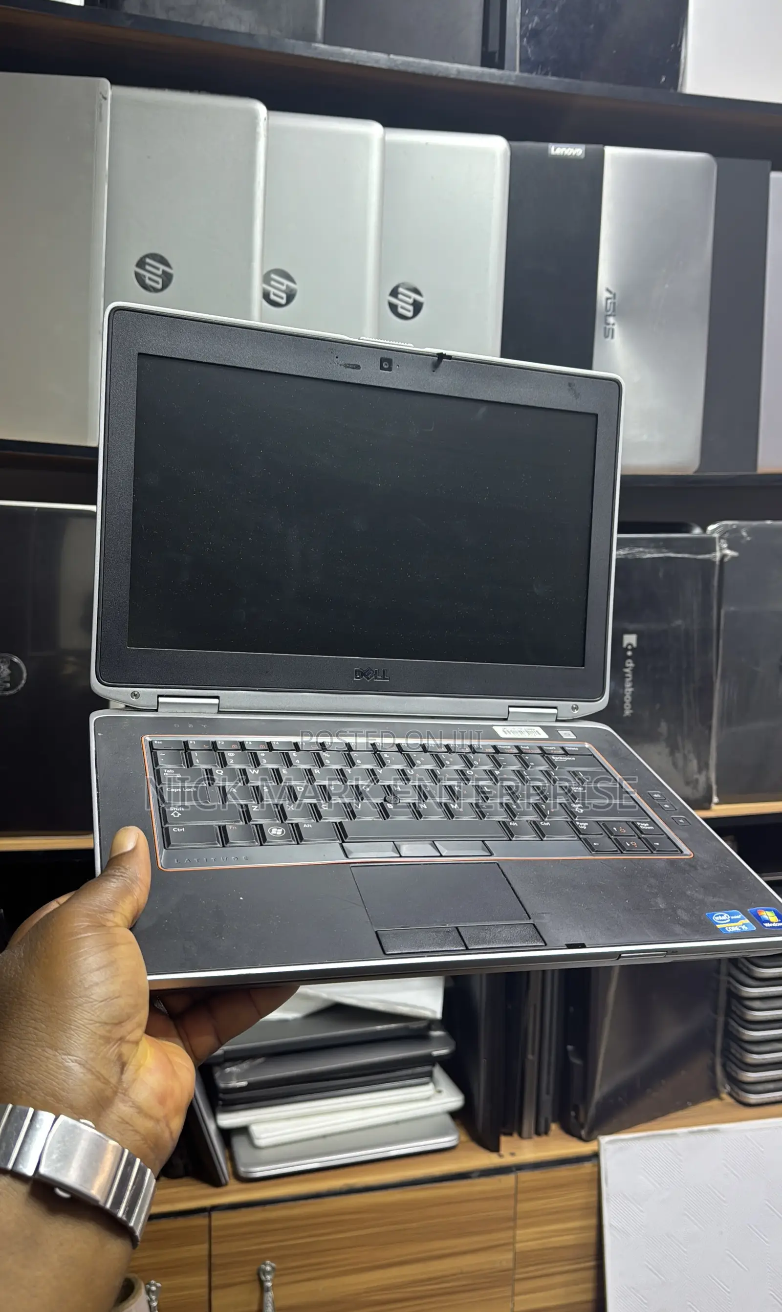 Laptop Dell Latitude E6420 4GB Intel Core i5 HDD 320GB