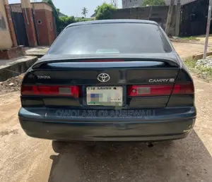 Toyota Camry Automatic 1999 Green