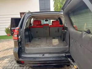 Neat Land Cruiser Prado for Rent