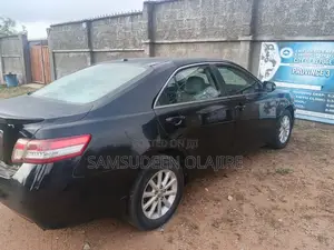 Toyota Camry XLE 4dr Sedan (2.5L 4cyl 6AM) 2010 Black