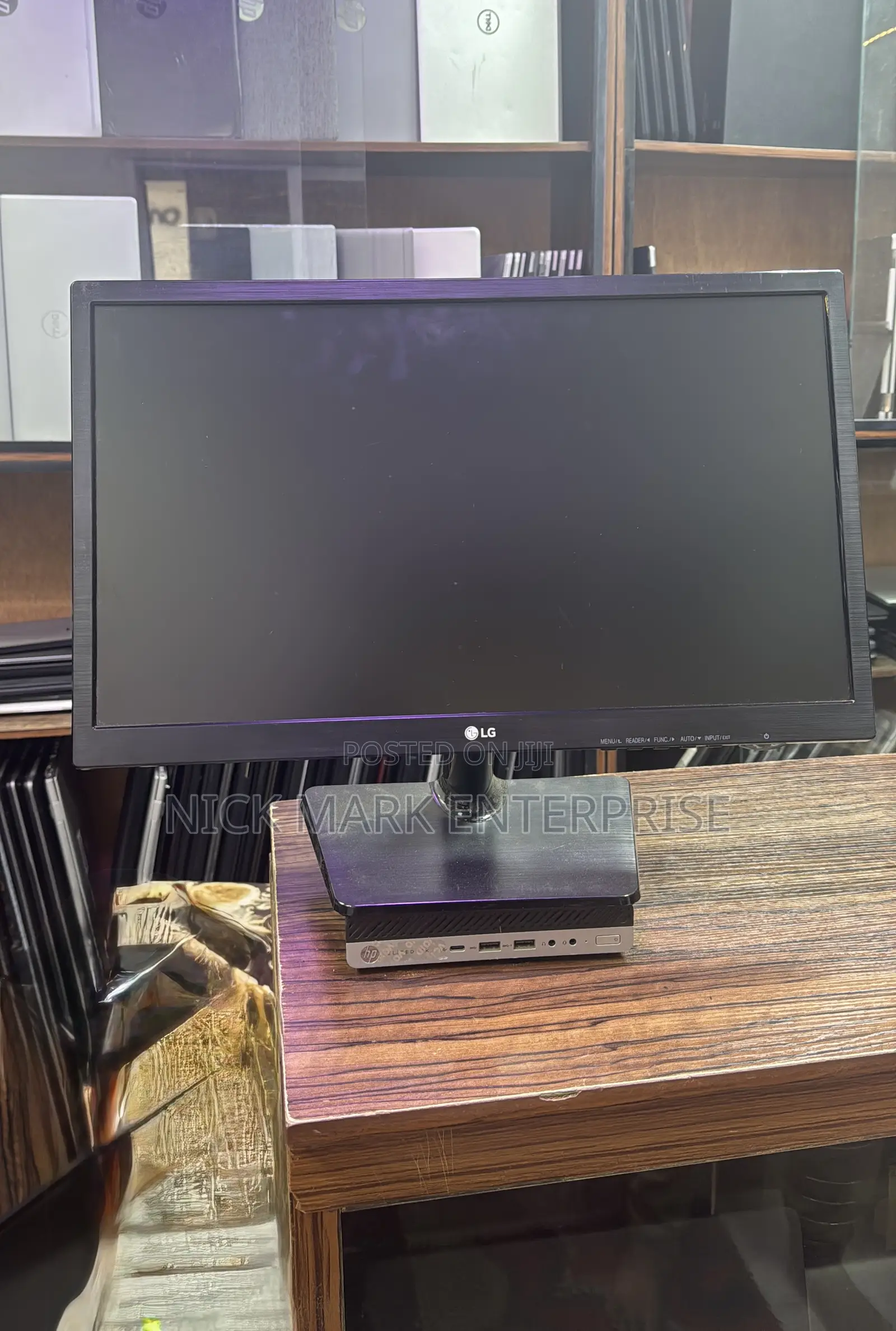 LG Monitor