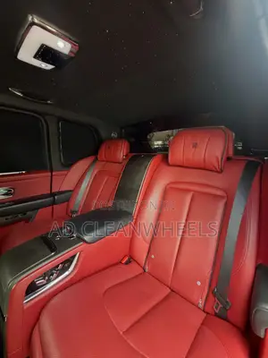 Rolls-Royce Cullinan Base 2020 Black