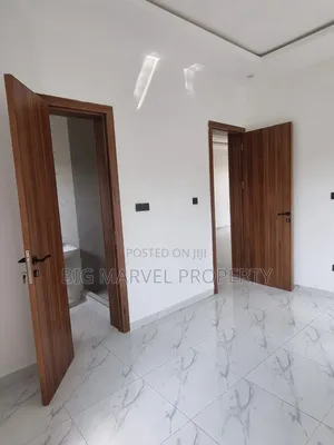 3bdrm Apartment in Lekki Scheme 2 Ajah, Abraham Adesanya Estate