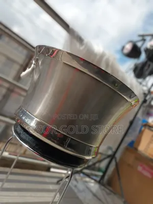 Silver Body Champagne Carrier