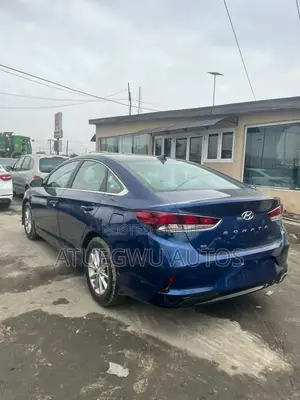 Hyundai Sonata SE 2019 Blue