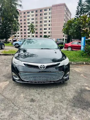 Toyota Avalon XLE Sedar FWD (3.5L 6cyl 6A) 2013 Black