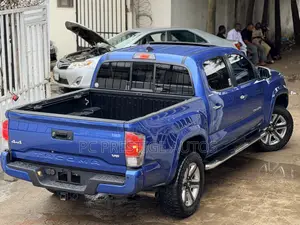 Toyota Tacoma 4dr Double Cab 2016 Blue
