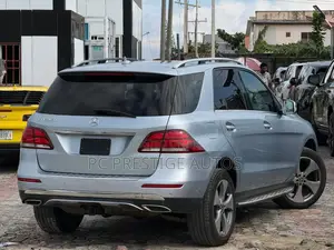 Mercedes-Benz GLE-Class GLE 350 2018 Blue