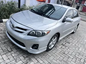 Toyota Corolla S 4dr Sedan (1.8L 4cyl 4A) 2013 Silver
