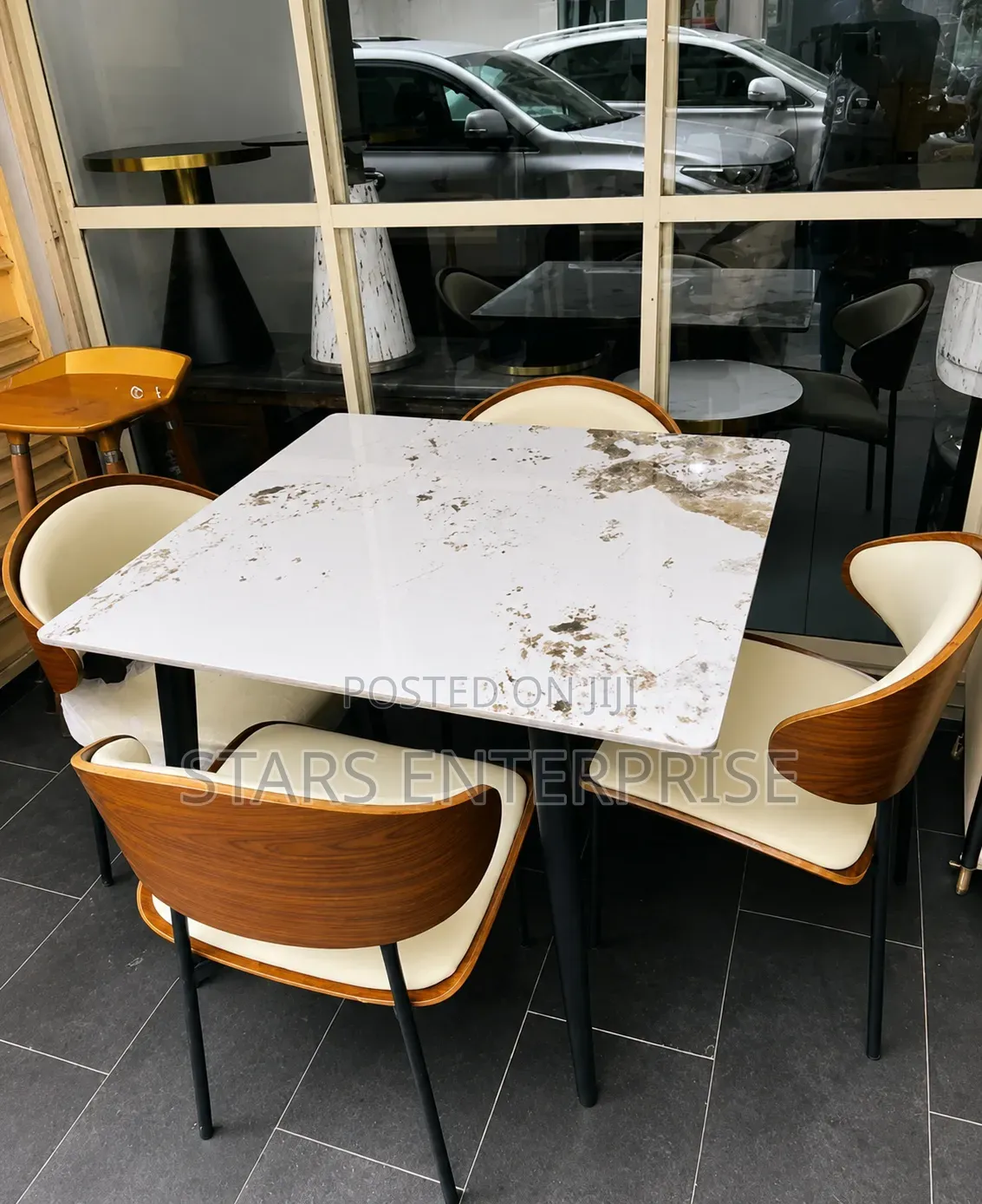 4 Seater Classic Marble Dining