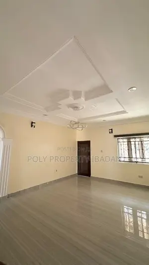 5bdrm Duplex in Kolapo Ishola Gra, Akobo for rent