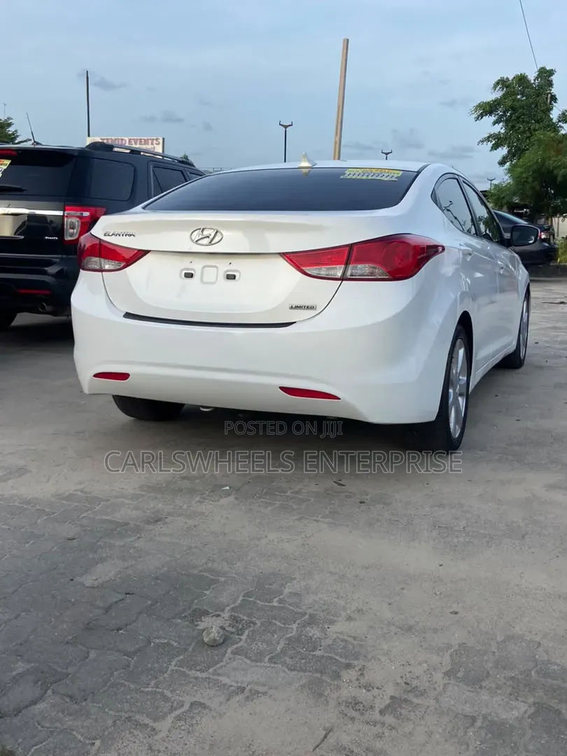 Hyundai Elantra 2014 White
