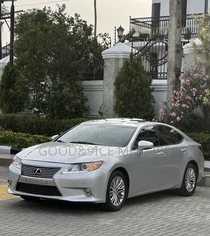Lexus ES 2014 Silver