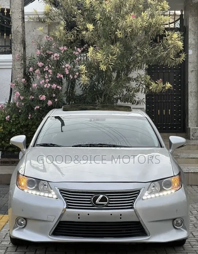 Lexus ES 2014 Silver