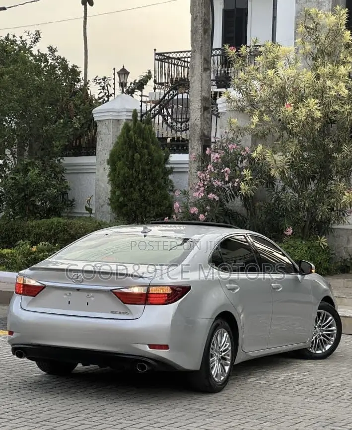 Lexus ES 2014 Silver