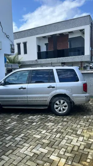 Honda Pilot 2005 Silver