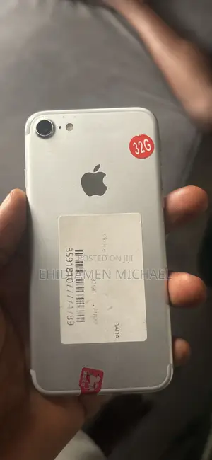 Apple iPhone 7 32 GB White