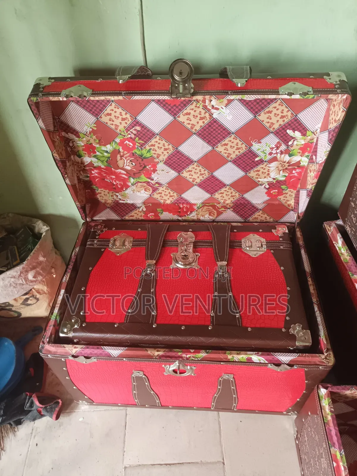 Box for Parking Clothes