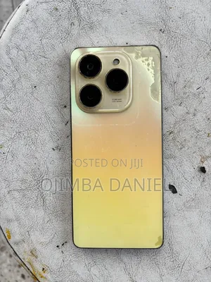 Tecno Spark 20 Pro 256 GB Gold