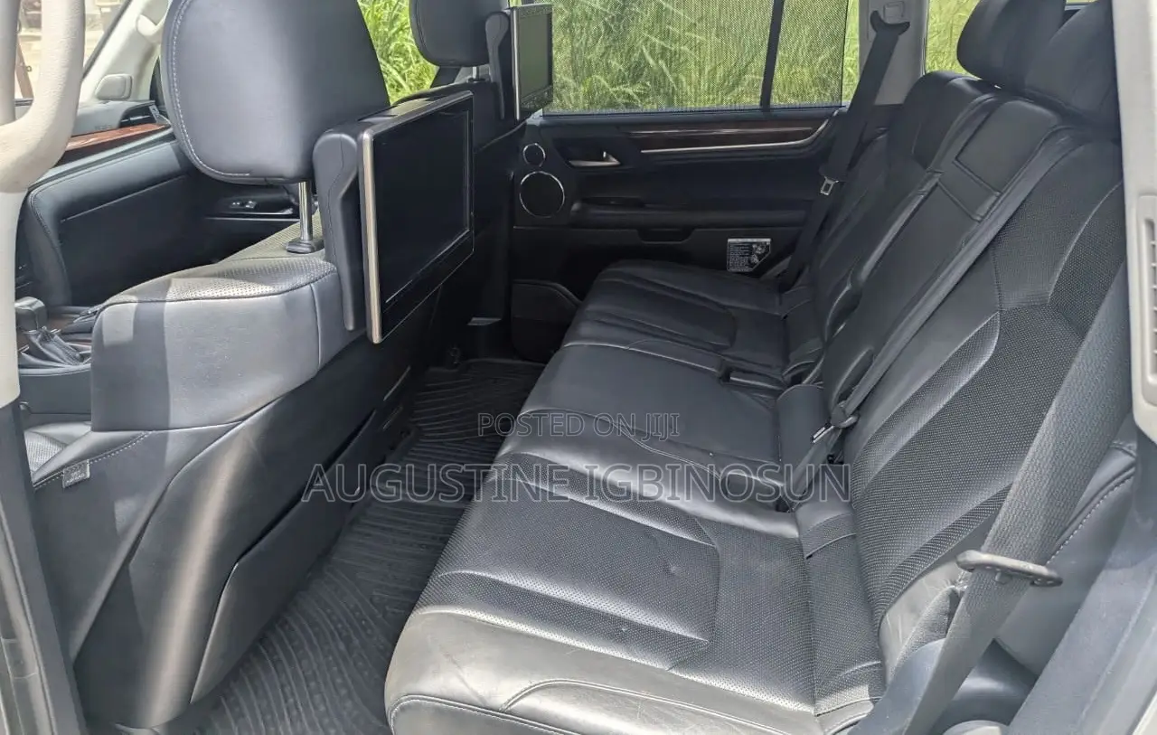 Lexus LX 2021 Gold