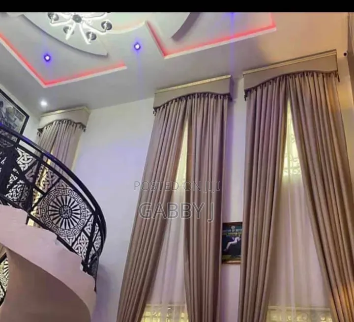 Curtains and Window Blinds