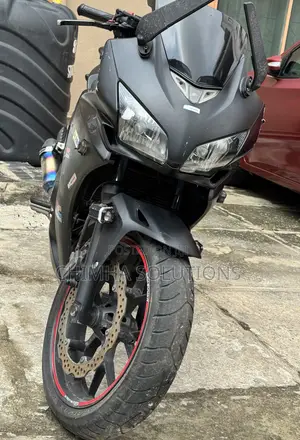 Honda CBR 2014 Blue