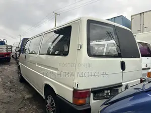 Volkswagen Transporter 2005 White