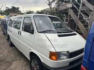 Volkswagen Transporter 2005 White