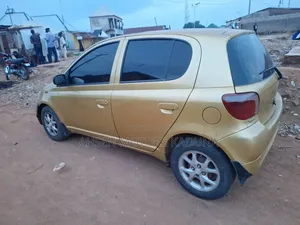 Toyota Yaris 2003 Gold