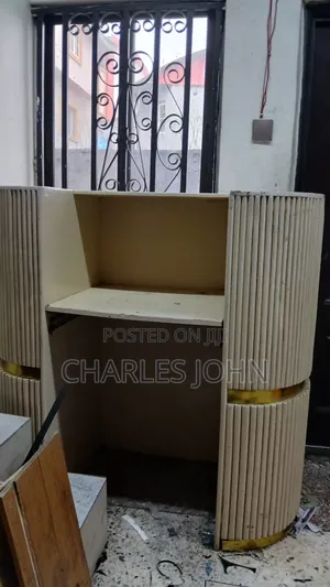 Cashier Desk