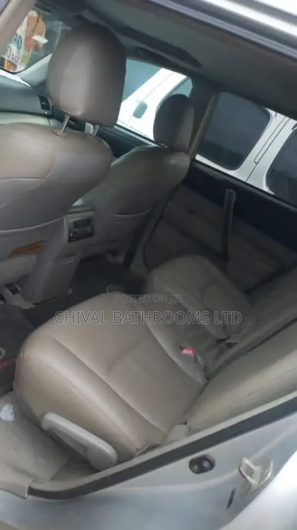 Toyota Highlander 2010 Silver